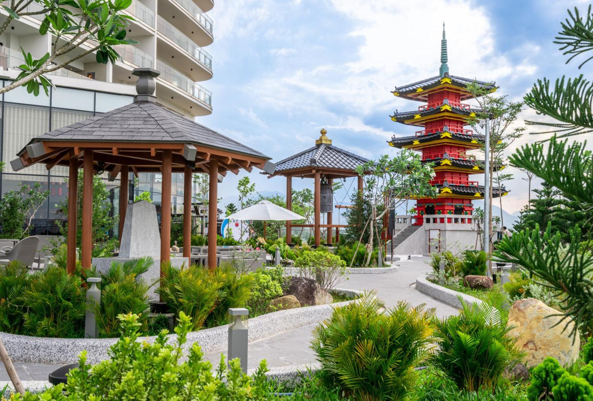 三日月岘港日式水疗度假村 外观 照片